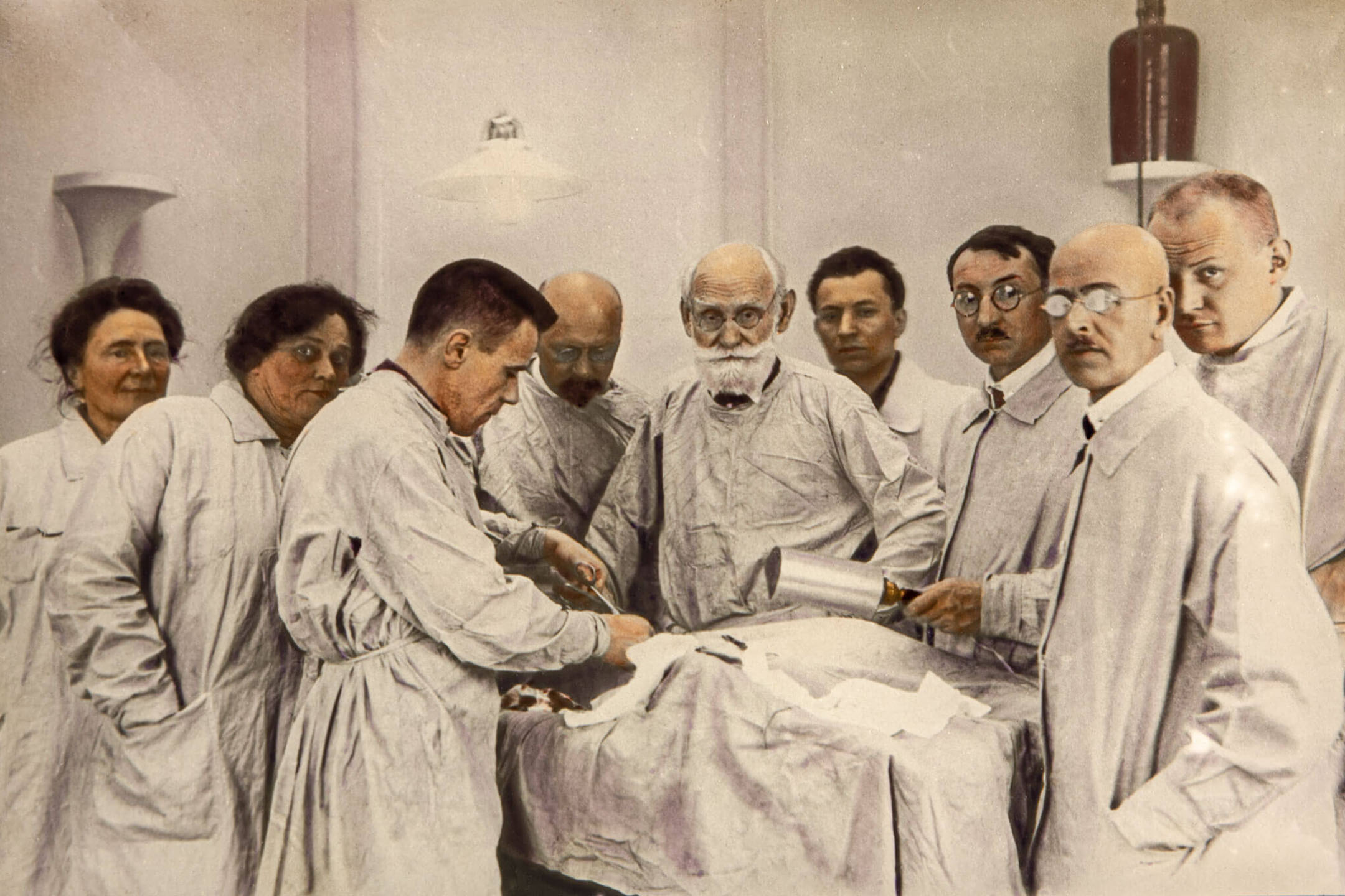 Павлов на операции